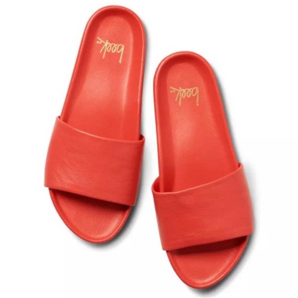 Beek Gallito Leather Slide
Sandal